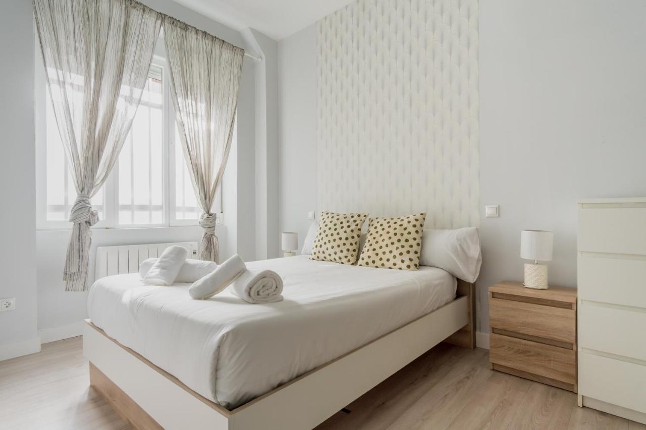 Modern Apartment-1Bedroom 1Bathroom-Tetuan マドリード エクステリア 写真