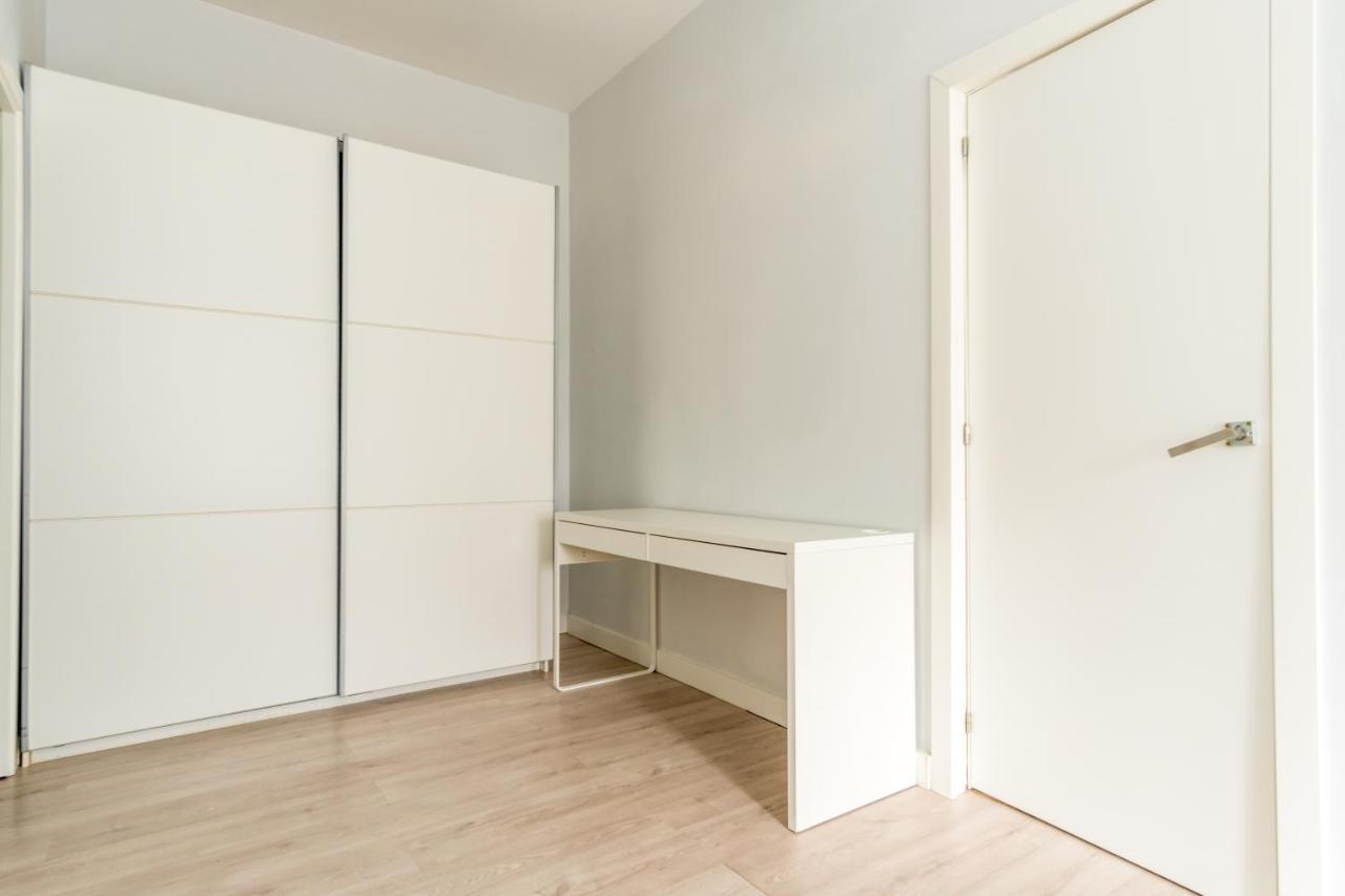 Modern Apartment-1Bedroom 1Bathroom-Tetuan マドリード エクステリア 写真