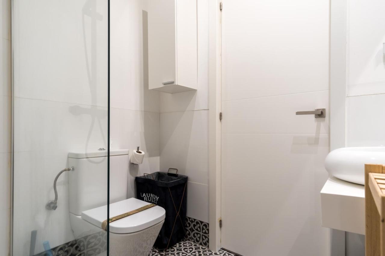 Modern Apartment-1Bedroom 1Bathroom-Tetuan マドリード エクステリア 写真