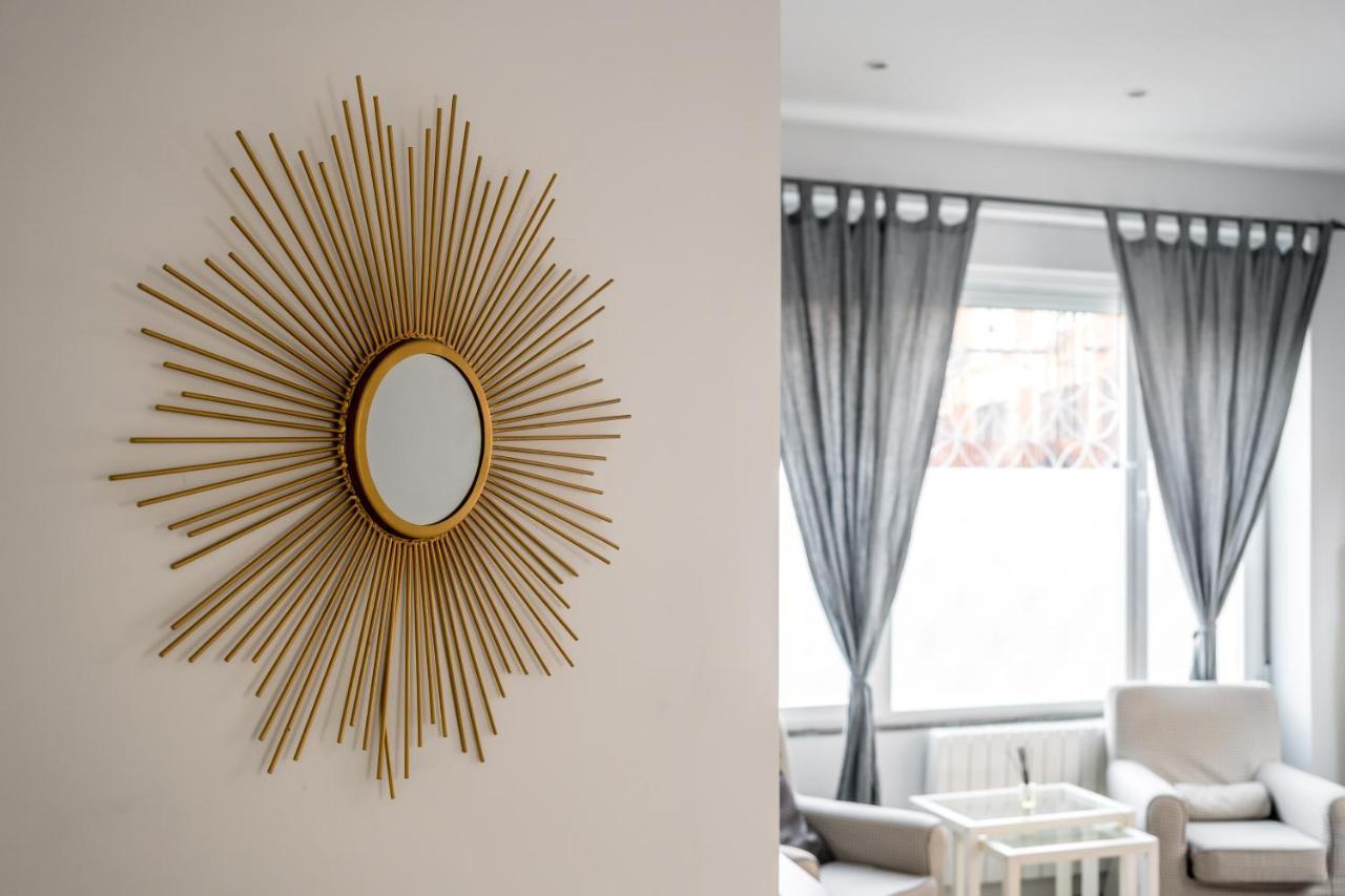 Modern Apartment-1Bedroom 1Bathroom-Tetuan マドリード エクステリア 写真