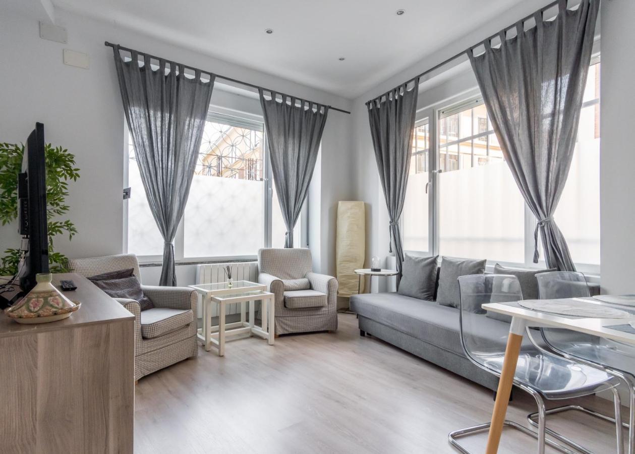 Modern Apartment-1Bedroom 1Bathroom-Tetuan マドリード エクステリア 写真