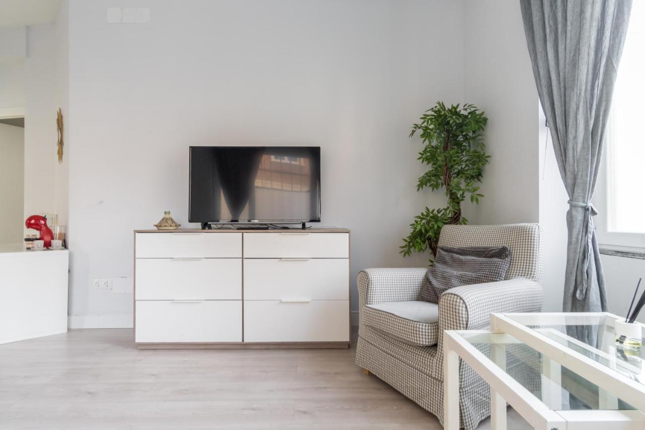 Modern Apartment-1Bedroom 1Bathroom-Tetuan マドリード エクステリア 写真