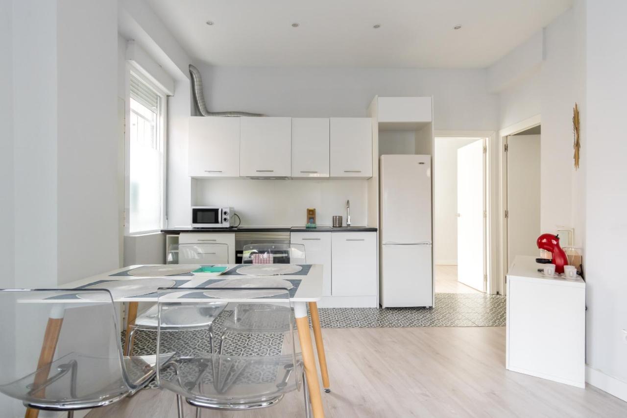 Modern Apartment-1Bedroom 1Bathroom-Tetuan マドリード エクステリア 写真