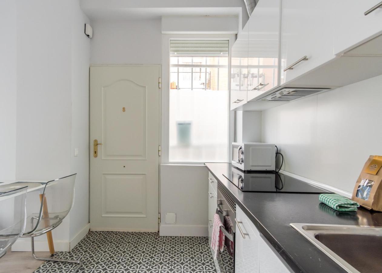 Modern Apartment-1Bedroom 1Bathroom-Tetuan マドリード エクステリア 写真
