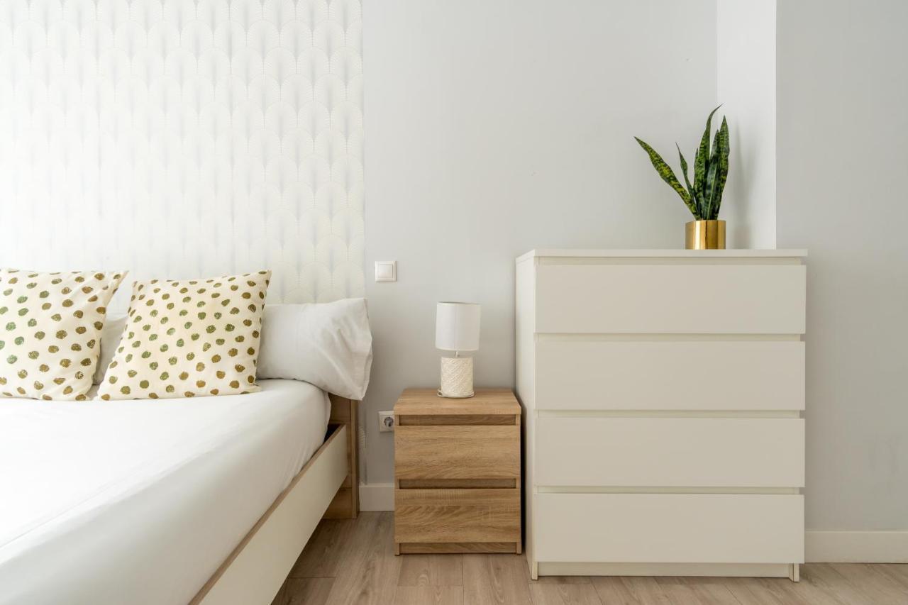 Modern Apartment-1Bedroom 1Bathroom-Tetuan マドリード エクステリア 写真